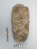 藏品(舌刃打製石斧)的圖片